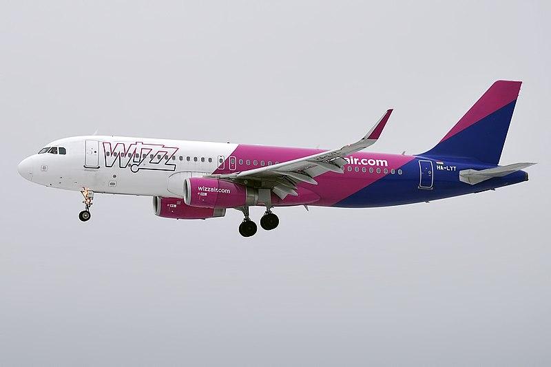 A Wizz Air járata egy váratlan és szokatlan ok miatt késlekedett, ami meglepte az utasokat.