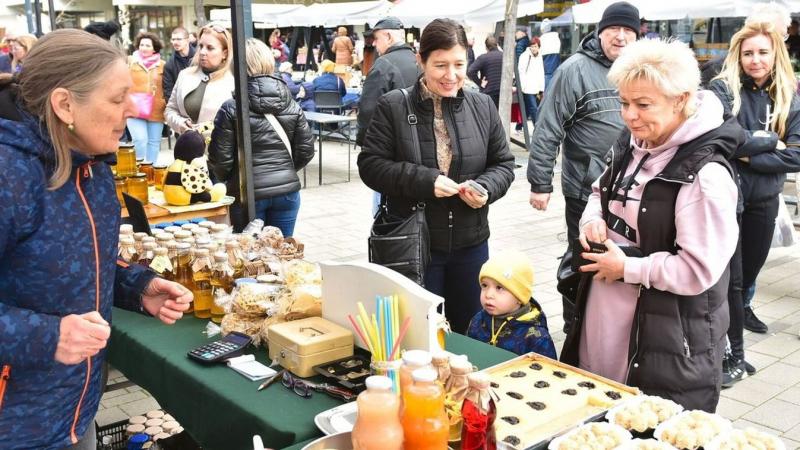 Szüret, dunsztolás és mulatság – a fárasztó hétköznapok után végre elérkezik a hétvége, amikor a pihenés és a szórakozás kap főszerepet.