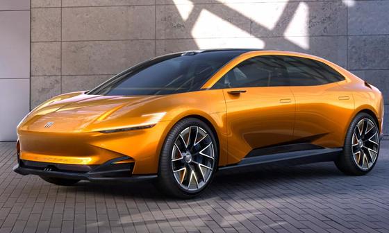A Buick lenyűgöző elektromos luxusszedánnal jelentkezett, amely valódi műalkotásként vonzza a tekinteteket.