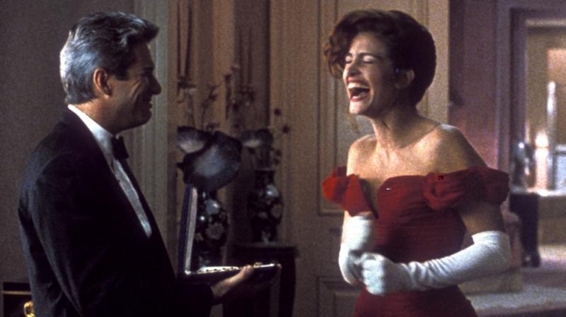 35 éves a Micsoda nő! Fedezd fel az ikonikus film rejtett titkait!

A Micsoda nő! (Pretty Woman) 1989. március 23-án debütált, és azóta is a romantikus vígjátékok egyik legemlékezetesebb alkotása. Julia Roberts és Richard Gere párosa a mozi történetének e