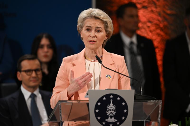 A szlovákiai EP-képviselők megosztott véleményt tükröztek Ursula von der Leyen bizalmi szavazásán, ami azt jelzi, hogy a politikai táj meglehetősen megosztott.