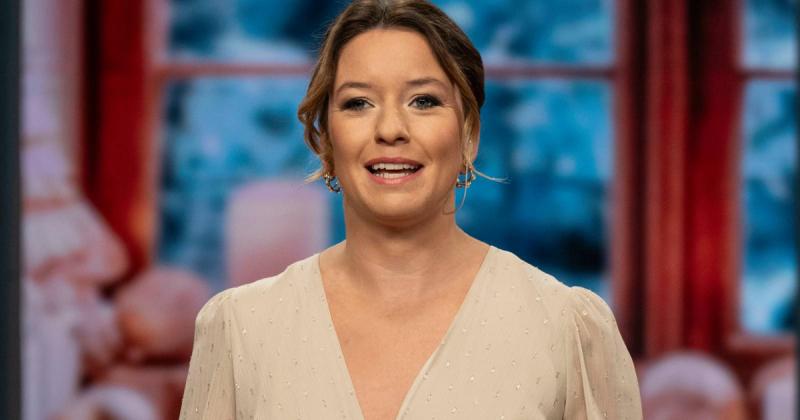 Rátonyi Kriszta és párja úgy tűntek, mintha egy varázslatos filmből léptek volna elő: az esküvőjükön igazi hollywoodi sztárok báját és eleganciáját sugározták.