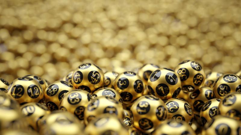 Fantasztikus szerencse! Egy boldog magyar játékos 50 millió forintot nyert az európai szuperlottóban - Pénzcentrum.