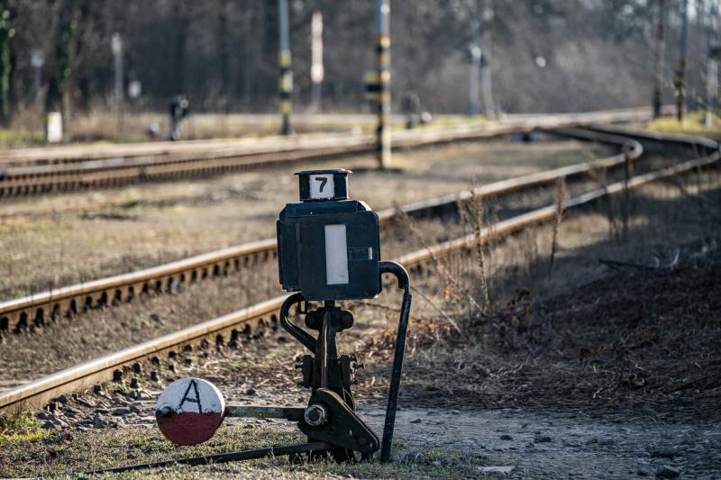 A székesfehérvári vonalon halálos gázolás történt, ami miatt a vonatok menetrendje jelentősen megcsúszott.
