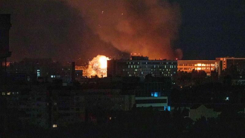 Lengyelország készenlétbe helyezte légierejét az éjszakai orosz támadás következtében.