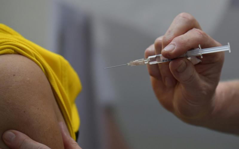 Az európai kardiológusok megállapították, hogy az oltások fontos védelmet nyújtanak a szív egészségének megőrzésében!