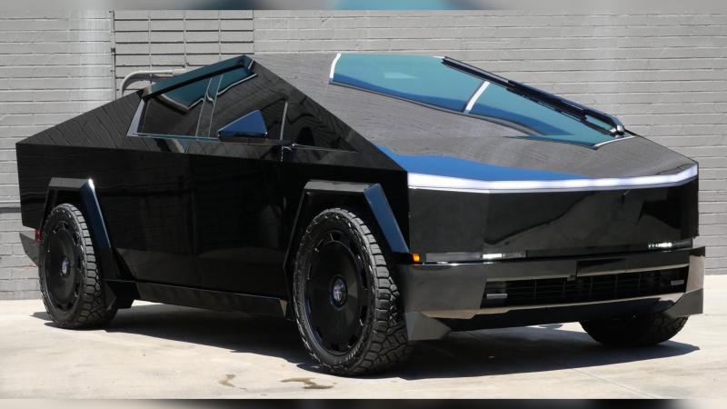 Másfél év leforgása alatt 26 millióval csökkent a Cybertruck ára – számolt be róla a Totalcar.