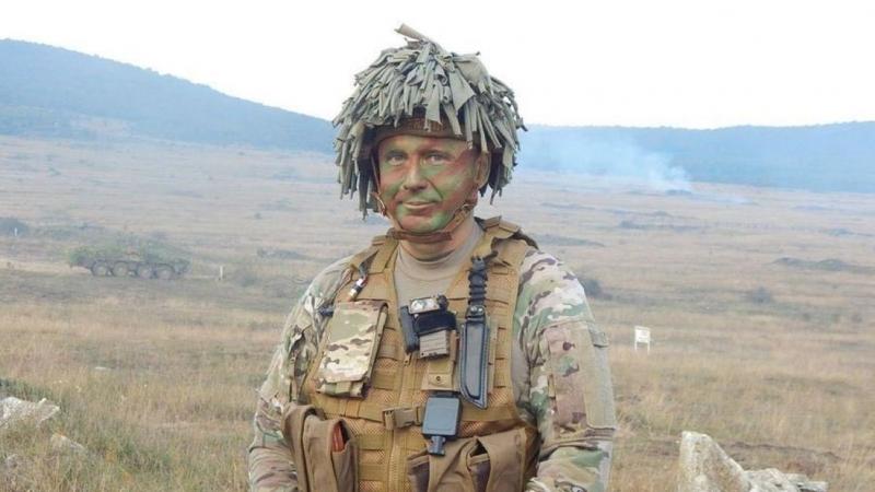 Ruszin-Szendi Romulusz teljesen kicsúszott a kontroll alól, és most a tiszásokat polgárháborúra készíti fel. Készülj fel a részletekre a videóban!