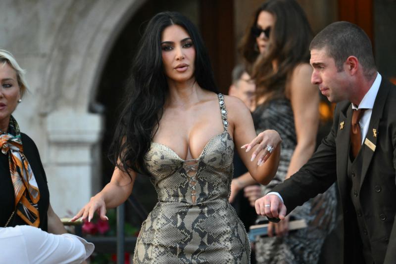 Ki a debilebb? – verseny: A NASA vezetője a közösségi médiában próbálta megerősíteni Kim Kardashian számára, hogy a holdraszállás valóban megtörtént.