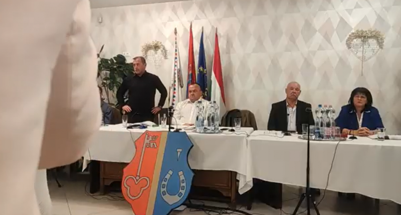 Kinek az arcát fogod letépni? - verekedés robbant ki a nagykállói középpontban.