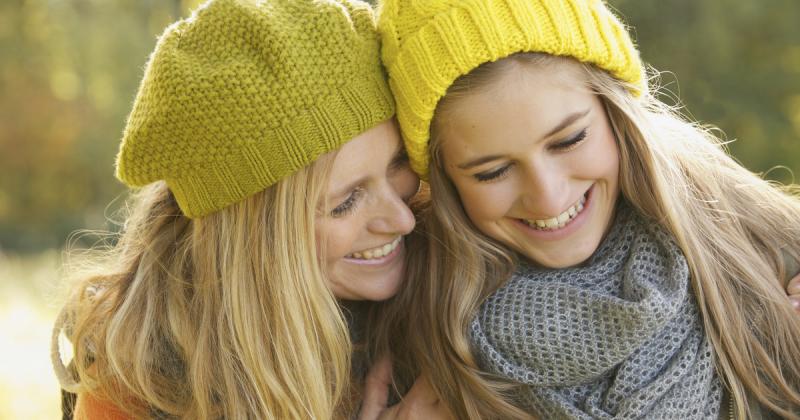 **4 dolog, amit felnőttként érdemes megtanulnunk a kamaszoktól – Szakértői nézőpont**

1. **Kérdezz bátran!** – A kamaszok gyakran nem félnek kérdezni, még akkor sem, ha az kérdéseket vet fel másokban. Ez a nyitottság segít nekik új ismereteket szerezni é